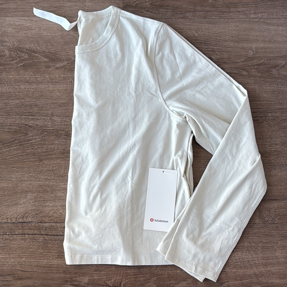 lululemon athletica Long Sleeve Tee - Cream
